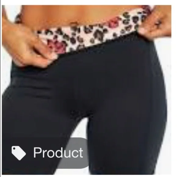 WILDFOX  black/natural wild leopard biker shorts - Picture 3 of 15